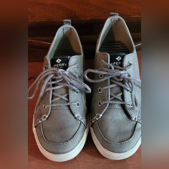 Sperry Tie Shoes - Picture 1 of 11